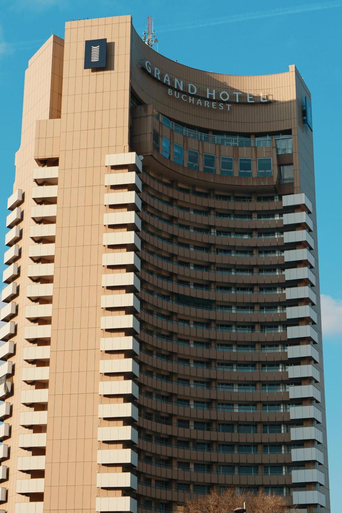 Grand Hotel 부쿠레슈티 외부 사진 The hotel's facade