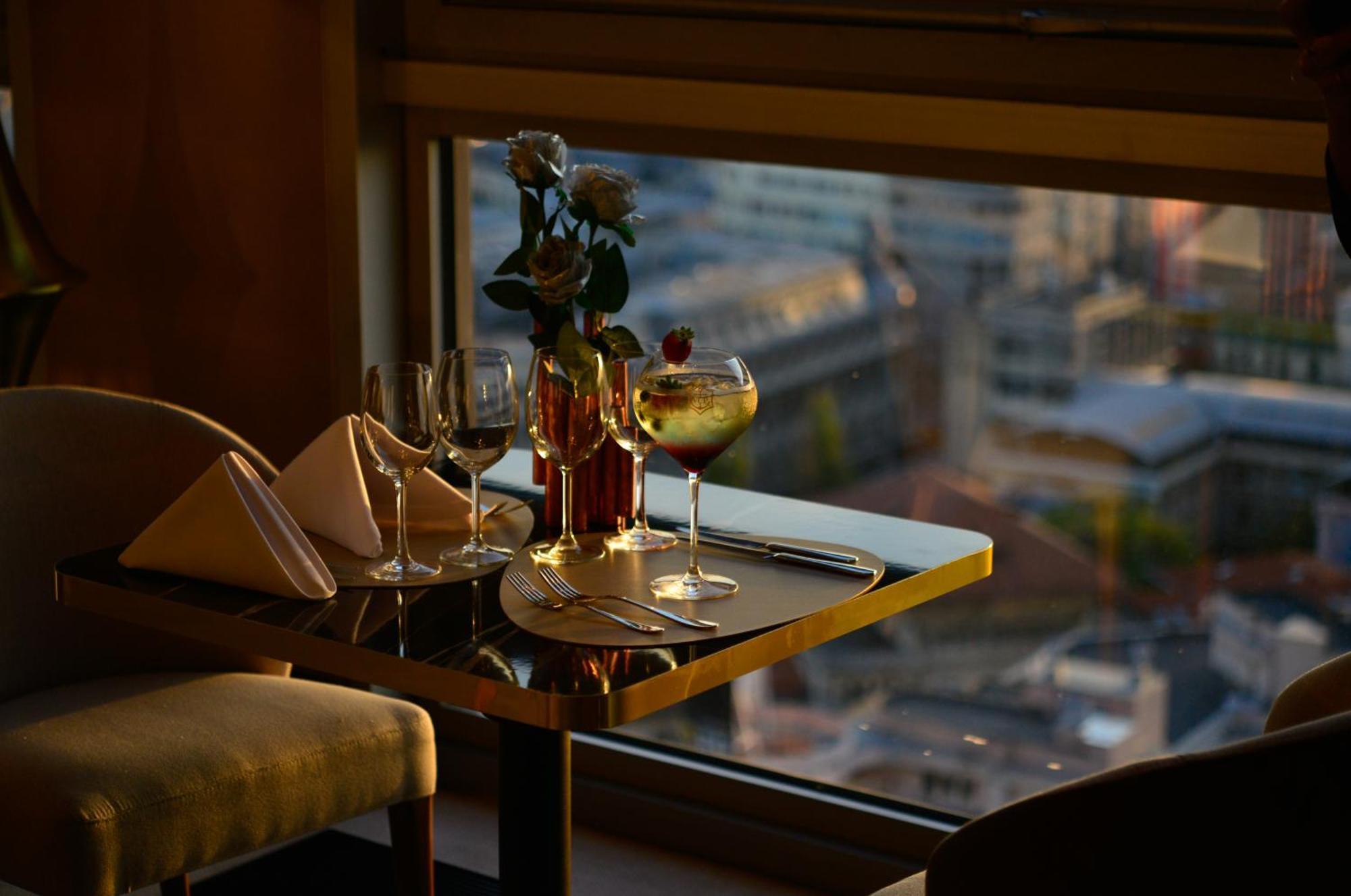 Grand Hotel 부쿠레슈티 외부 사진 Restaurant